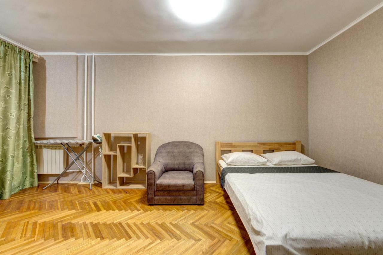 Apartments Near The Palace Of Sports 키예프 외부 사진