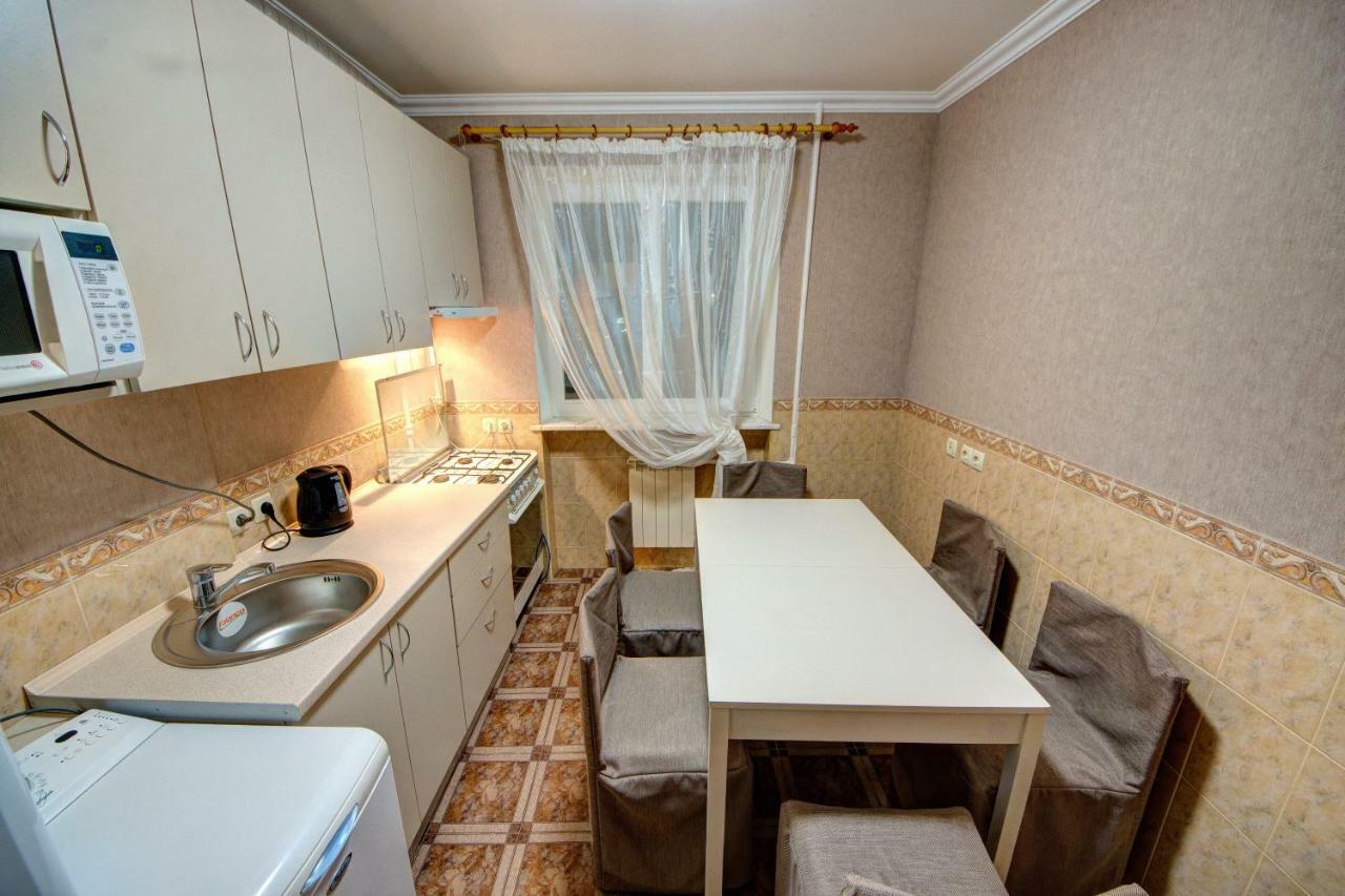Apartments Near The Palace Of Sports 키예프 외부 사진